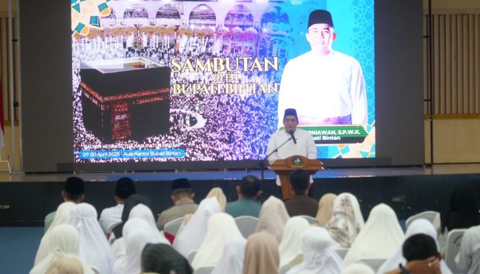 Jaga Stamina dan Niatkan Ibadah, Pesan Bupati Bintan ke Calon Haji
