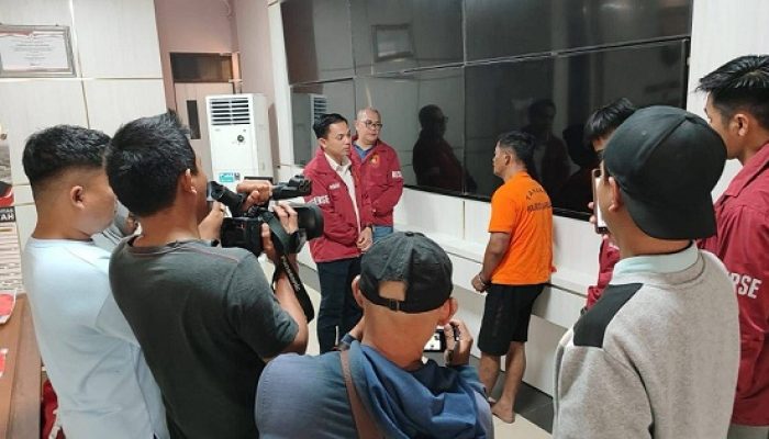 Tertangkap! Pelaku Pecah Kaca Mobil dan Curi Tas di Parkiran Billyar Tron