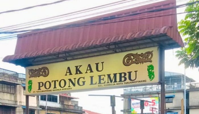 Berbenah, Pemko Wajibkan Daftar Harga Terbuka di Akau Potong Lembu dan Melayu Square