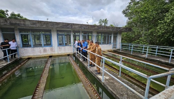 Distribusi Air Bersih Tersendat, Wagub Nyanyang Sidak ke Waduk Sei Pulai