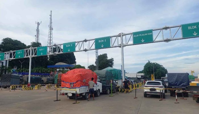 Gagal Tambah Trip Roro, Penumpang di Punggur Harus Putar Balik