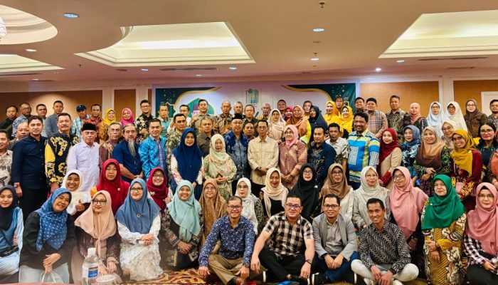 Halalbihalal IKA Unri Batam: Amsakar Ajak Alumni Bersatu Majukan Kota