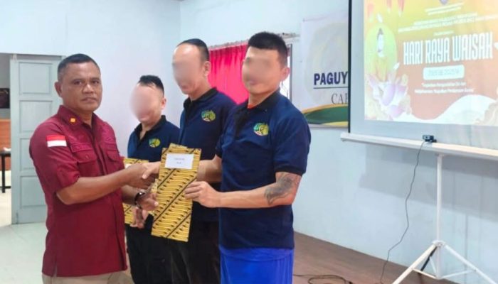 13 Warga Binaan Lapas Tanjungpinang Terima Remisi Khusus Waisak 2025