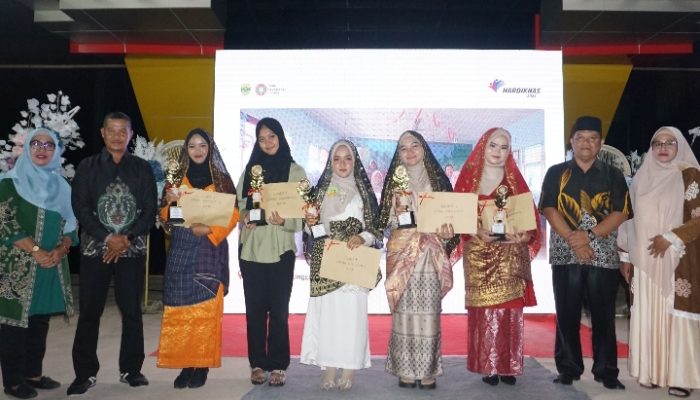 Meriahkan Hardiknas 2025, PGRI Kecamatan Lingga Gelar Lomba dan Beri Penghargaan