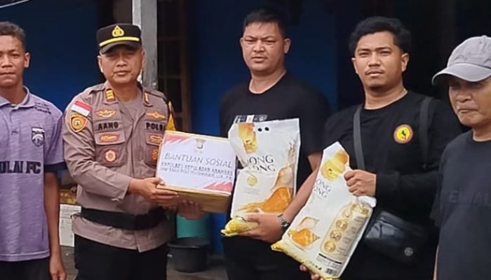 Tenggelam Diterjang Badai, Nelayan Landak Terima Uluran Tangan Kapolres