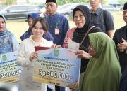 BP Batam Salurkan Bantuan Tunai kepada 531 Lansia di Batam