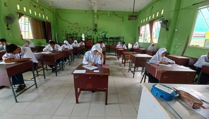 MAN 2 Batam Tunjukkan Komitmen Seleksi Transparan Lewat CBT Live Score