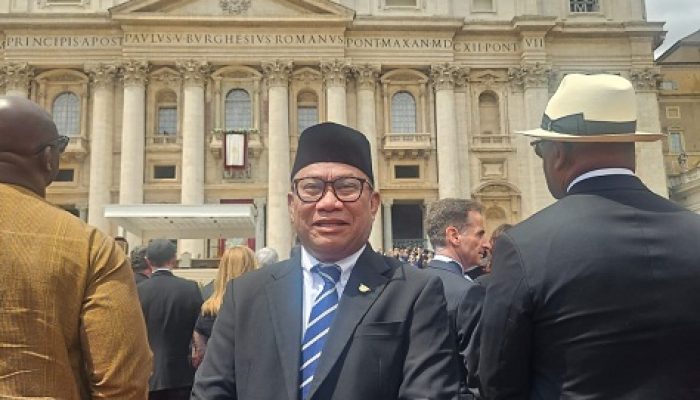 Paus Leo XIV Dilantik, Wakil RI Fary Francis Bawa Pulang Pesan Damai dari Vatikan