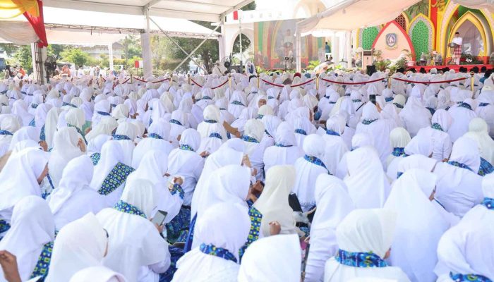 Tabligh Akbar Provinsi Kepri Semarak, 600 Anak Yatim Terima Santunan