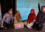 Kapolres Anambas Turun Langsung Berbagi Sembako untuk Warga