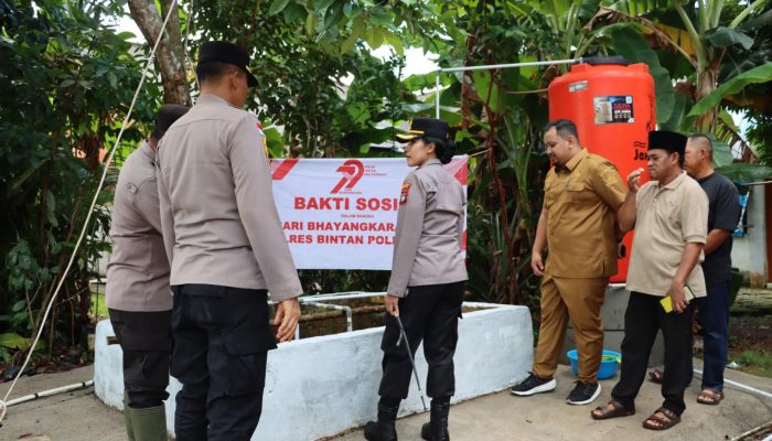 AKBP Yunita Stevani Bangun Sumur Air Bersih, Hadiah Spesial Bhayangkara untuk Warga
