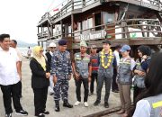 Kapal RS Apung dr. Lie Dharmawan II Layani Warga Tambelan Hingga 20 Juni