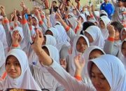 Tak Hanya Dua, Tahun Ini Murid SD-SMP Tanjungpinang Dapat 4 Seragam Sekaligus