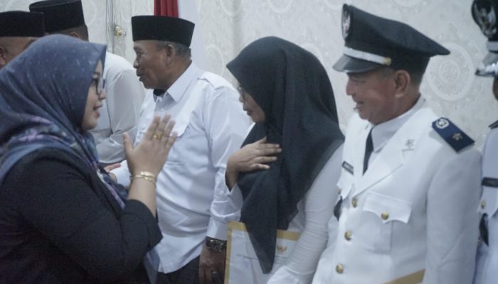 Ketua DPRD Lingga Maya Sari Hadiri PAW Kepala Desa dan Anggota BPD