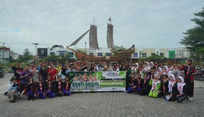 200 Anggota Pramuka Kepri Turun ke Bandara Raja Haji untuk Aksi Bersih-Bersih