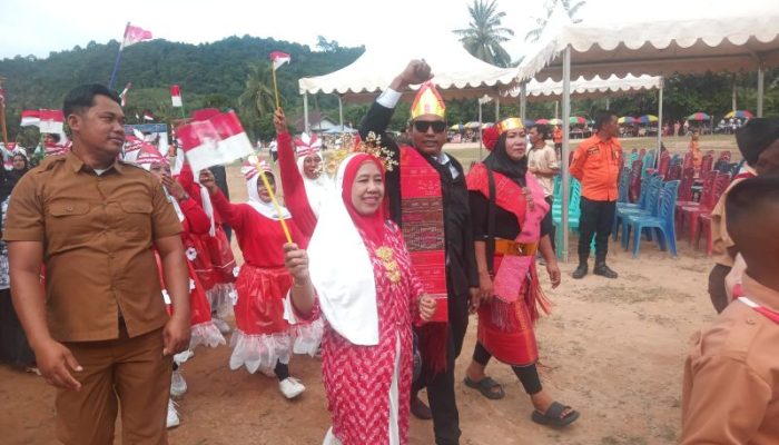 Pawai Perdana di Jemaja Timur Tuai Antusias Ribuan Warga Anambas