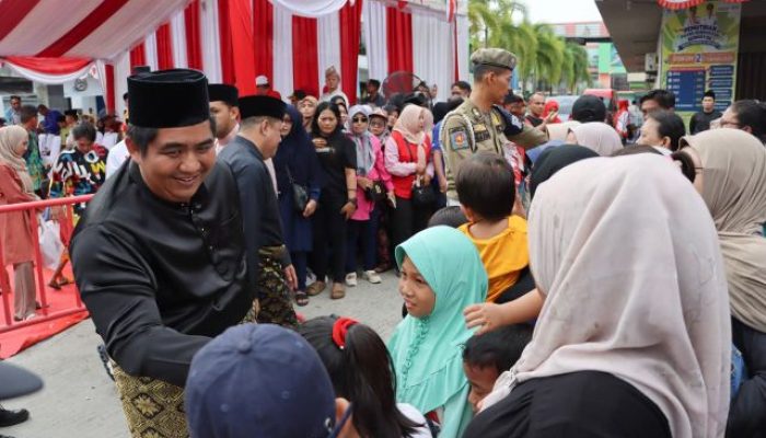 Ribuan Warga Padati Tanjung Uban, 4.450 Peserta Meriahkan Pawai Nusantara