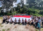 Rayakan Kemerdekaan, Polres Bintan Kibarkan Bendera Merah Putih di Pulau Sentut
