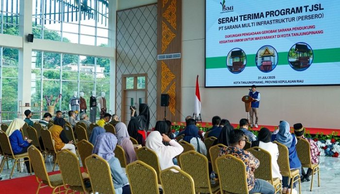 UMKM Tanjungpinang Dapat Suntikan 17 Gerobak Bantuan