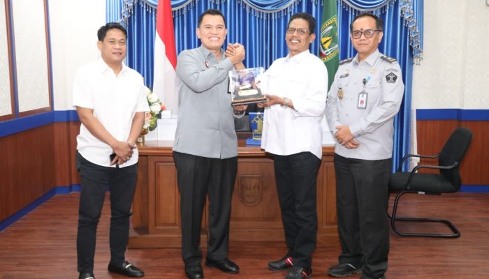 Kamaluddin dan Edison Manik Sepakat Perkuat Kerja Sama Pembangunan Hukum di Batam