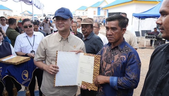 Harapan Baru di Tanjung Banon, 162 KK Terdampak Proyek Rempang Eco-City Terima SHM