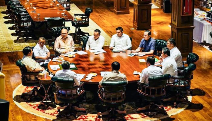 Presiden Prabowo Panggil Menteri dan BUMN, Bahas Lahan Pertanian hingga Tambang Strategis