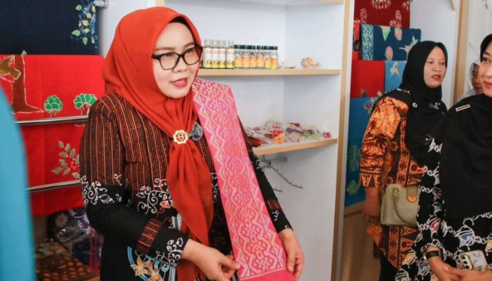 Erlita Amsakar: Batam Batik Fashion Week 2025 Momentum Perkuat Identitas Budaya