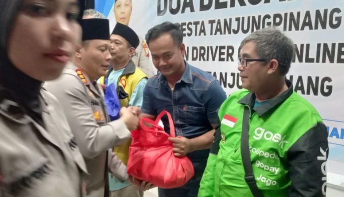 Affan Kurniawan Dikenang, Ojol Tanjungpinang Gelar Doa Bersama di Mapolresta