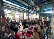 Kapolres Bagikan Sembako dan Pesan Kamtibmas kepada TKBM Pelabuhan ASDP
