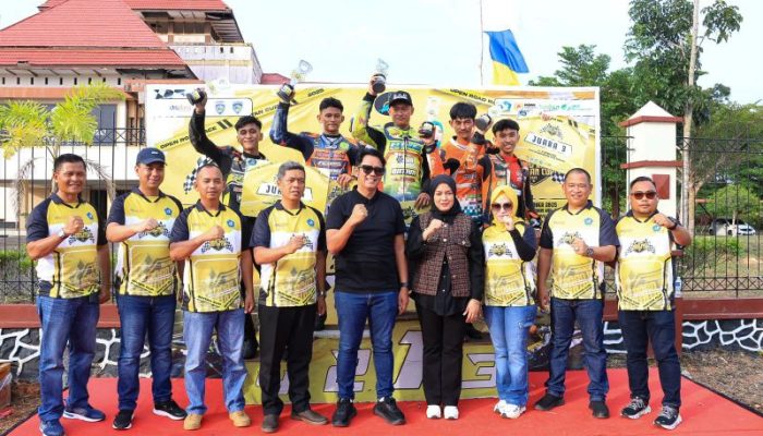 Kejuaraan Road Race Bupati Bintan Cup 2025 Sukses Digelar, Deby Maryanti Apresiasi Semangat Pembalap Muda