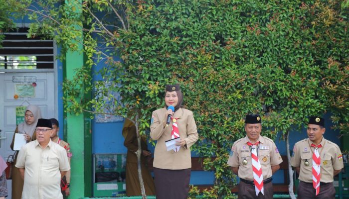 Bangga! Weni Lis Beri Pesan Inspiratif Saat Lepas Kontingen Pramuka SIT ke Malaysia