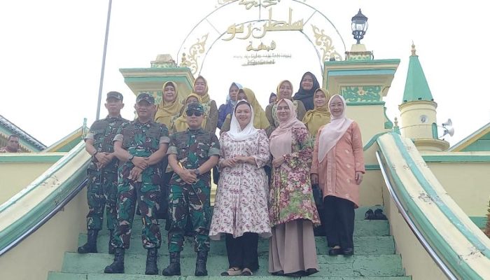 Tersentuh Nilai Sejarah, Pangdam XIX/TT Agus Hadi Waluyo Kagumi Pulau Penyengat