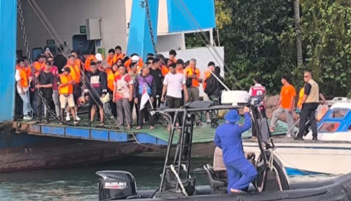 Baru Sepekan Beroperasi, KMP Trisakti Adinda Kandas di Perairan Batam–Bintan