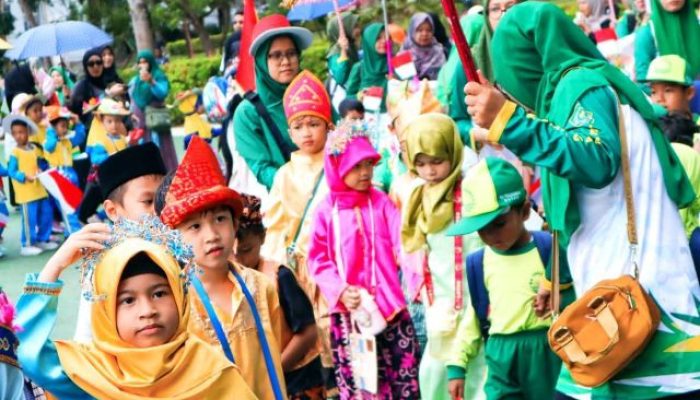 Ratusan Siswa Madrasah di Batam Semarakkan Porseni 2025, Amsakar Dorong Sportivitas Sejak Dini