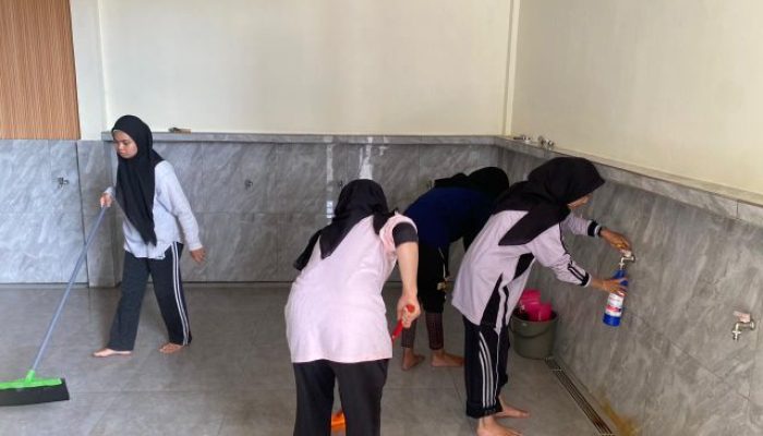 Rutan Batam dan Jajaran Pemasyarakatan Sentuh Masjid Syahrom Ba’dawi Lewat Aksi Sosial