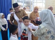 Ribuan Siswa SD–SMP Terima Seragam Gratis, Pemko Tanjungpinang Perkuat Mutu Pendidikan