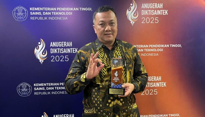 Prestasi Nasional, UMRAH Kembali Raih Lima Penghargaan Diktisaintek