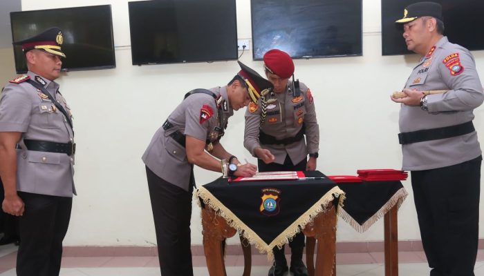 Sertijab Pejabat Polda Kepri, Perwira Brimob Pimpin Polresta Tanjungpinang