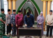 Safari Ramadan Perdana di Mantang, Bupati Roby Resmikan Masjid Besar Jannatul Bahri