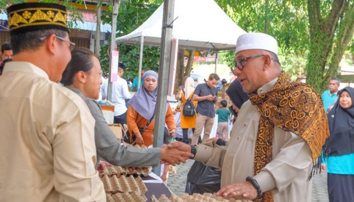 Wali Kota Tanjungpinang Tinjau Operasi Pasar Ramadan, Harga Bahan Pokok Lebih Murah