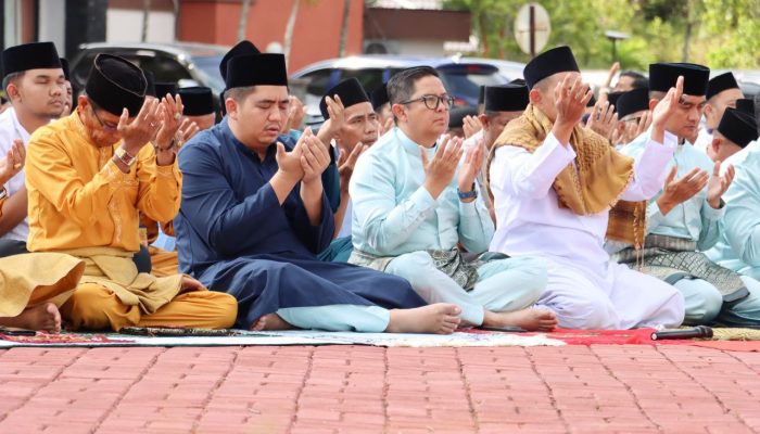 Kekeringan Air, Roby Ikhtiar dengan Salat Istisqa Bersama ASN