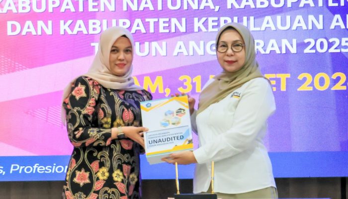 Deby Maryanti Serahkan LKPD Bintan 2025 ke BPK, Audit Segera Dilakukan