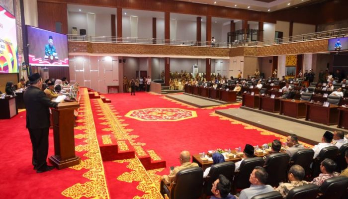 Ansar Sampaikan LKPJ 2025, Mayoritas Indikator Pembangunan Kepri Tercapai