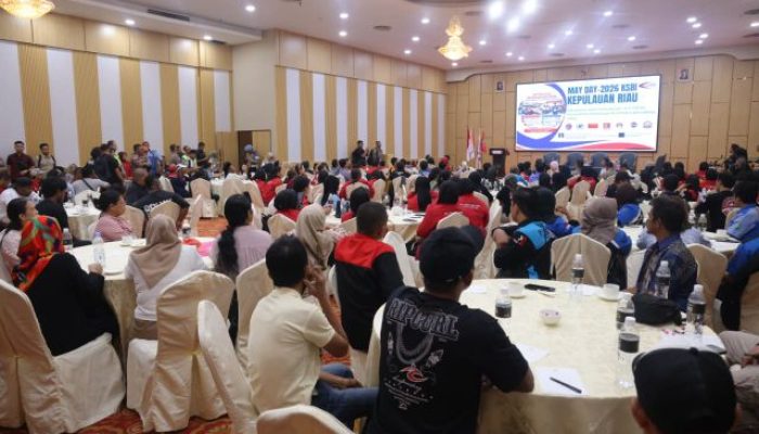Polda Kepri Ajak Buruh Pahami Hak dan Keselamatan di Peringatan May Day 2026