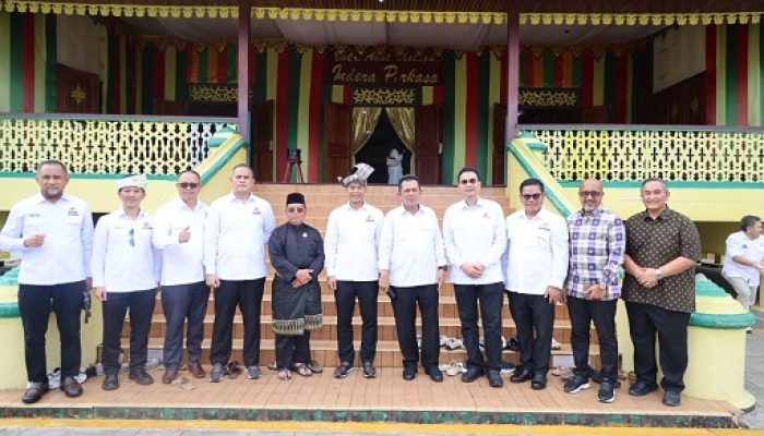 Ansar Ajak Ketum Kadin Indonesia Jelajahi Jejak Sejarah Melayu di Pulau Penyengat