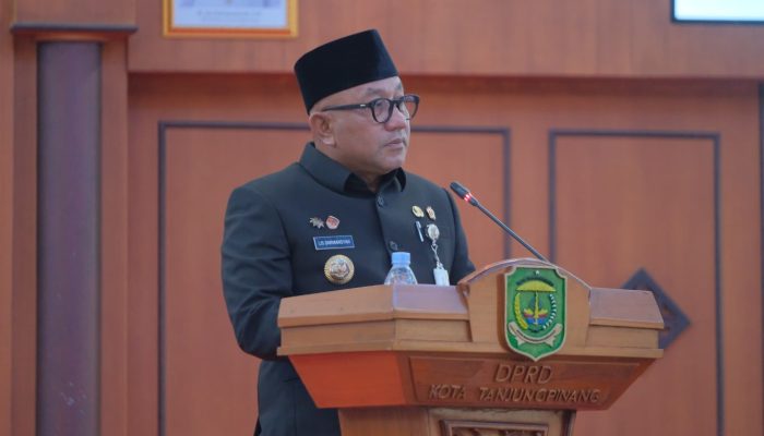 Lis Serahkan Ranperda APBD 2025, DPRD Diminta Kawal Penyelesaian Tunda Bayar