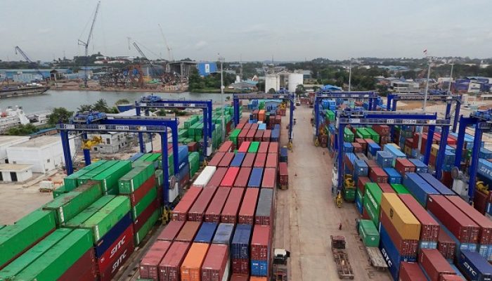 Volume Peti Kemas Direct Call Batu Ampar Tembus 58 Ribu TEUs dalam Lima Bulan