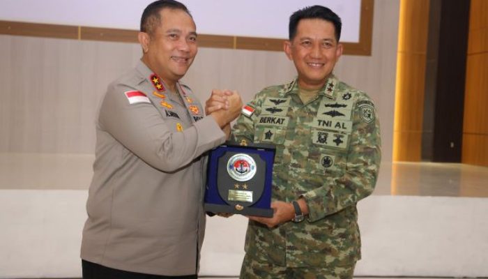 Kapolda Kepri dan TNI AL Perkuat Sinergi, Fokus Pengamanan Perairan