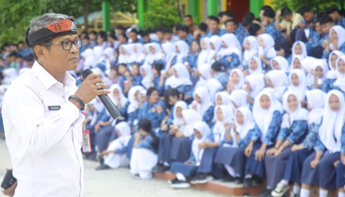 Kadis Kominfo Tanjungpinang Ingatkan Pelajar: Bijak Bermedia Sosial agar Tak Tersandung UU ITE