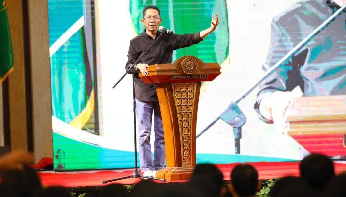 Isi Kuliah Umum UIS Batam, Amsakar Achmad Bakar Semangat 1.600 Mahasiswa Baru